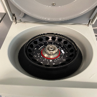 Eppendorf 5418 Centrifuge image 1